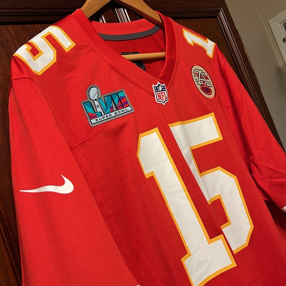 New Men’s NFL KC Chiefs 3X Super Bowl MVP Winner Patrick Mahomes #15 Nike Jersey - Picture 4 of 13